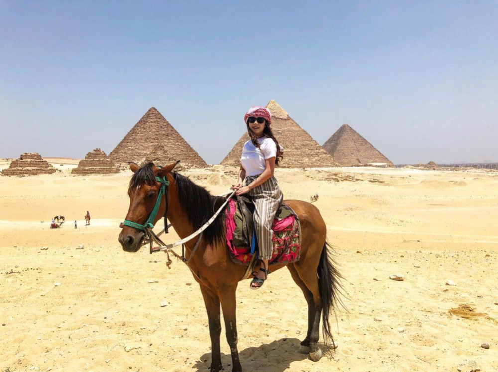 Half-Day Tour of Giza Pyramids and Sphinx from Cairo