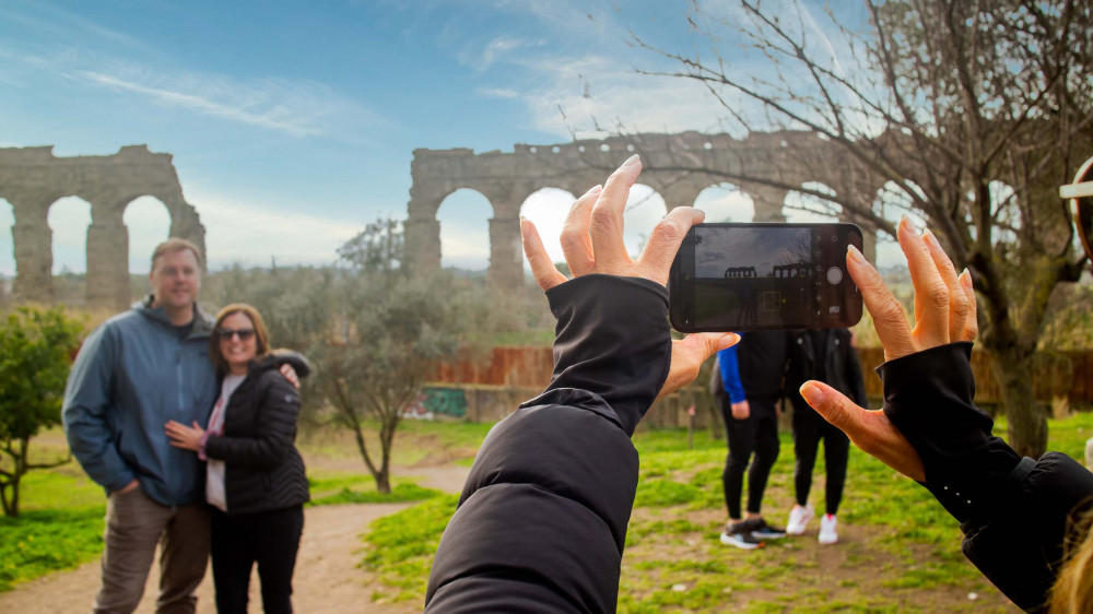 Appian Way eBike tour Underground with Catacombs and Lunch