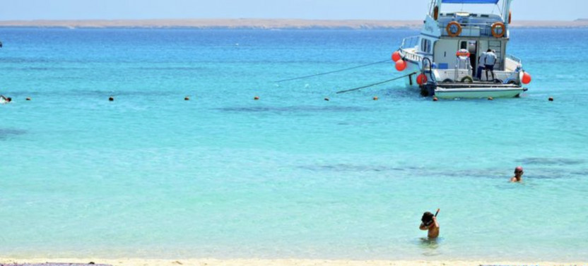 Snorkeling Day Trip to Giftun Island Or Orange Bay Island from Hurghada