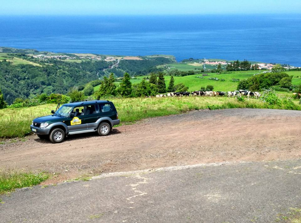 Sete Cidades - Half Day - Jeep