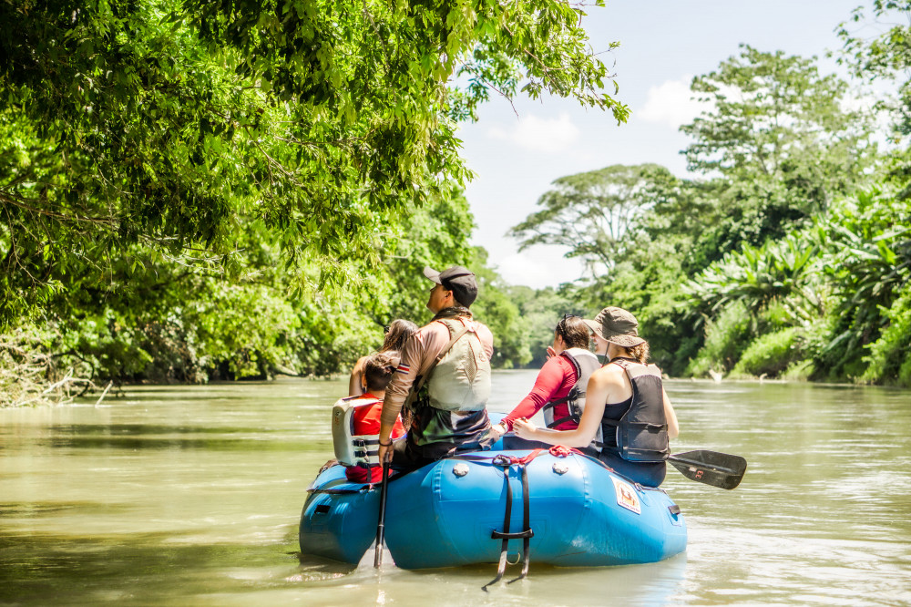 Wildlife Safari Float by Kayak in Peñas Blancas River from Arenal