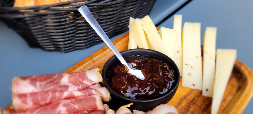 Aix en Provence Food Tour - Eat, Learn and have fun with a Local