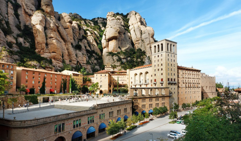 Barcelona - Private Excursion To Montserrat With Rack Train