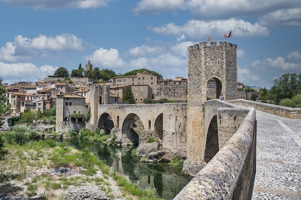 Barcelona - Private Excursion To Medieval Girona