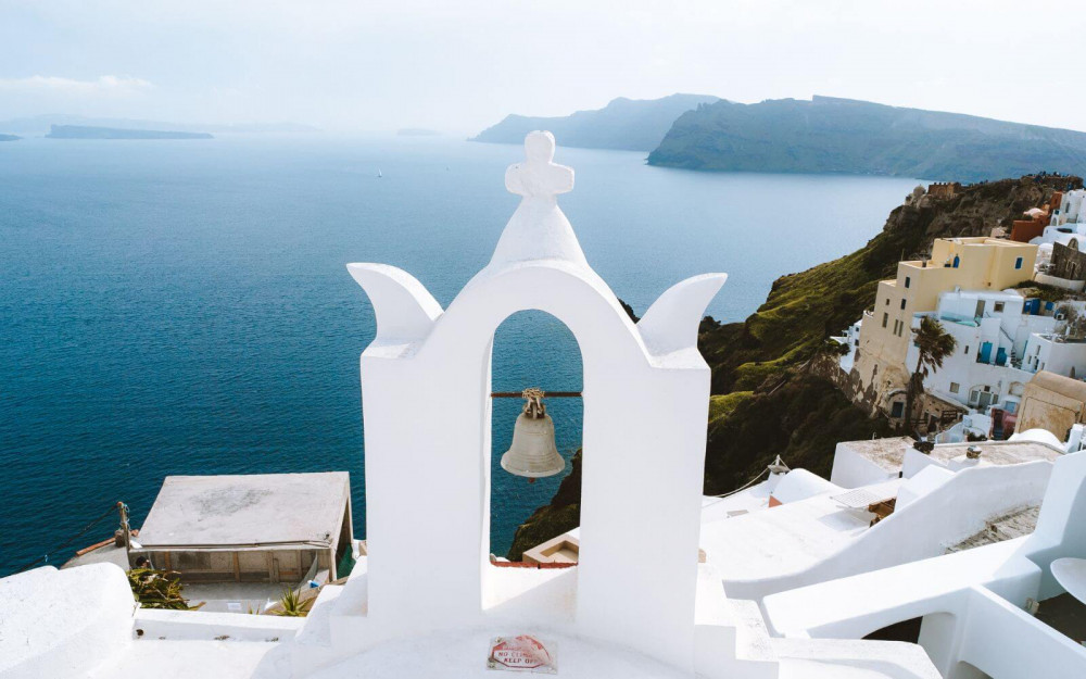 Experience the Best of Santorini: 5-Hour Private Sightseeing Tour