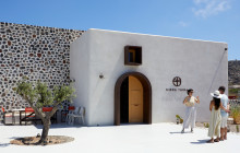 Wineland Santorini2