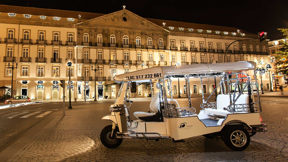 Porto By Night - TukTuk Tour