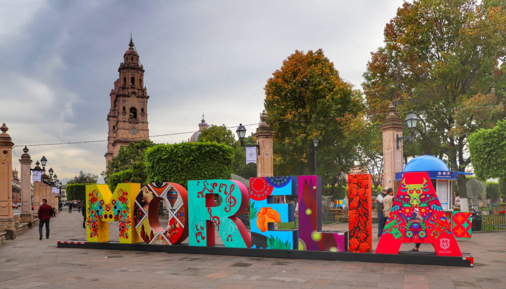 Morelia Tour: Walk in Historic Downtown and San Nicolas University