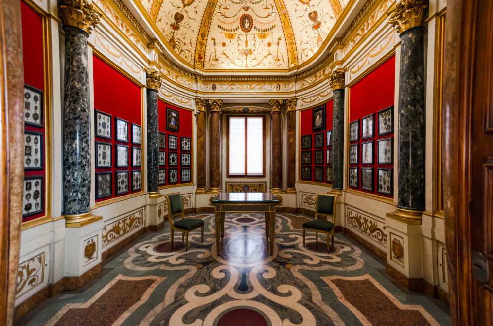 Florence: Uffizi Gallery Entry Tickets with Digital Audioguide