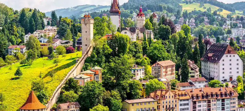 Guided Walking Tour in Lucerne