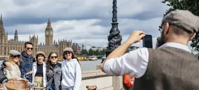 Landmarks & Gems: Royal London Bike Tour