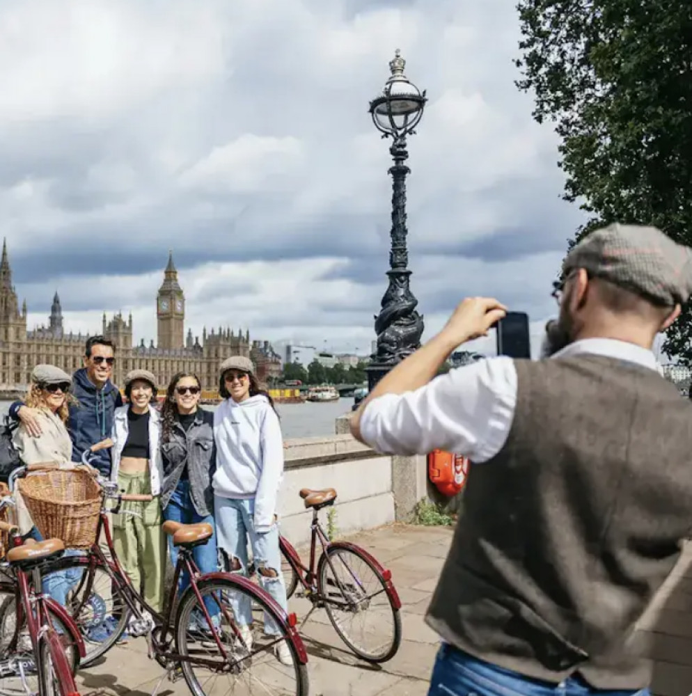 Landmarks & Gems: Royal London Bike Tour