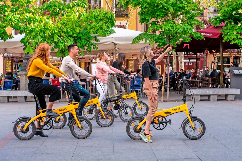 Private Madrid 360º eBike Tour: City Highlights & Parks Half Day