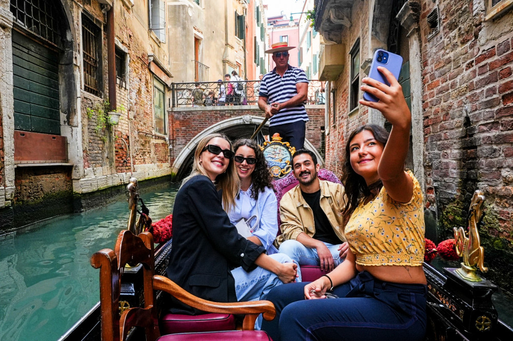 St. Mark's, Doge's Palace, Gondola Ride, and Murano & Burano Island Tour