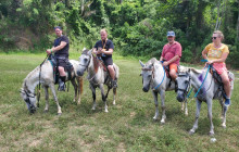 Roatan Henry tour4