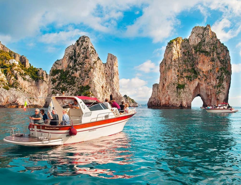 Stunning Capri - Full Day in a Private Boat