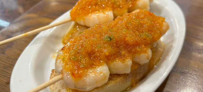 San Sebastian Food Tour with Pintxos & Drinks with a Local