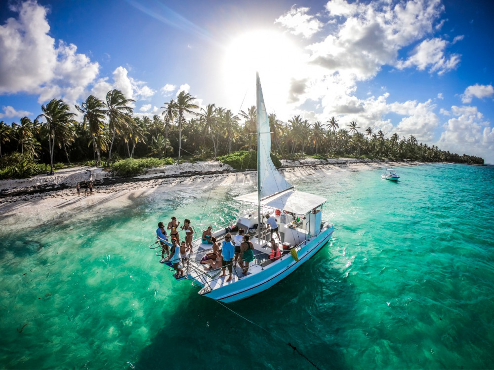 Private Catamaran Sailing & Snorkeling Experience