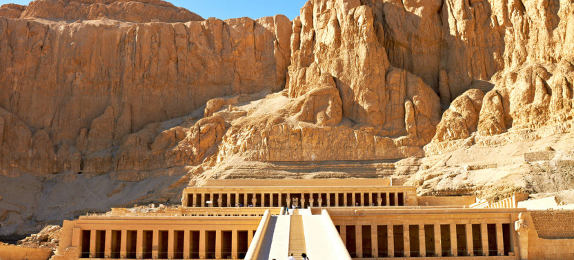 Luxor Highlights: 2-Day Tour, Hot Air Balloon & Banana Island From Hurghada