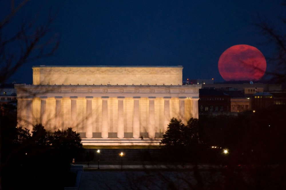 Washington DC Monuments by Night