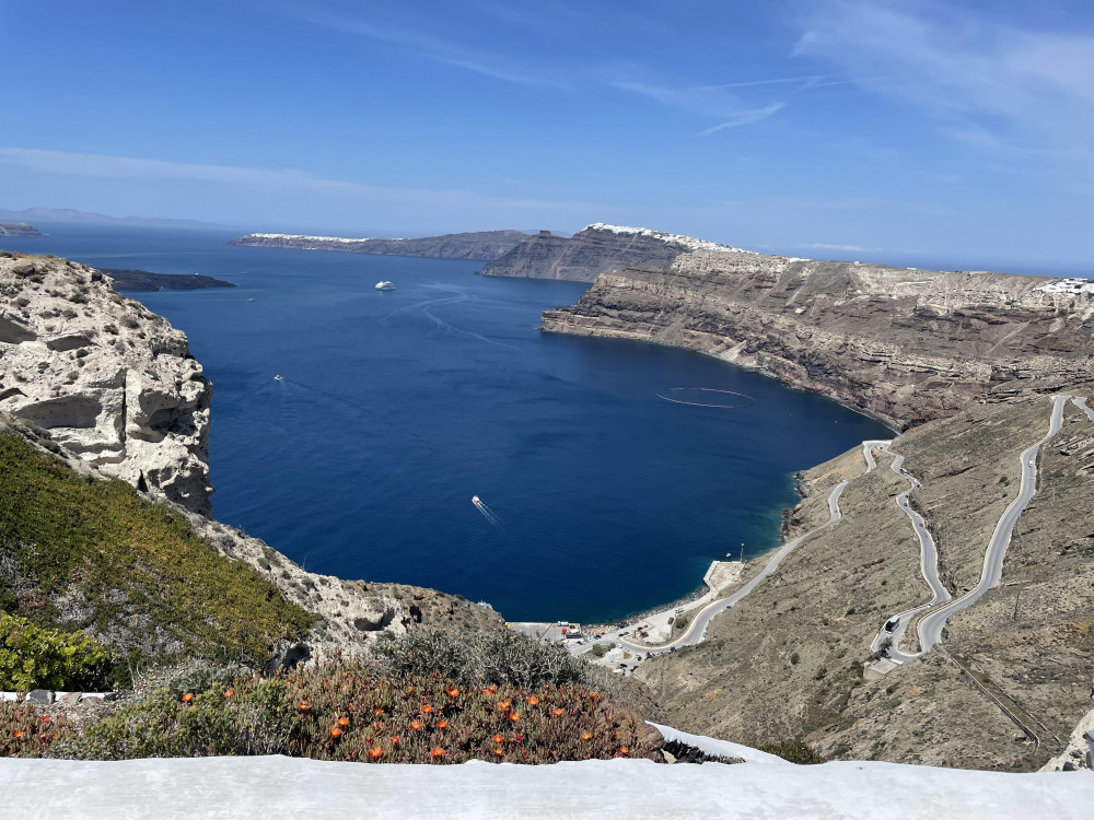 Santorini Mini Wine Tasting Tour at 2 Wineries