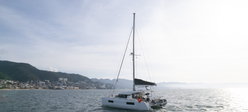 Puerto Vallarta: All Inclusive Coast & Fun 4hrs Catamaran 42` Goa Lagoon