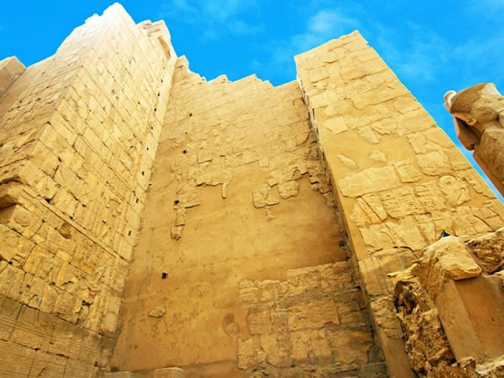 Private Luxor Day Tour from Cairo By Plane