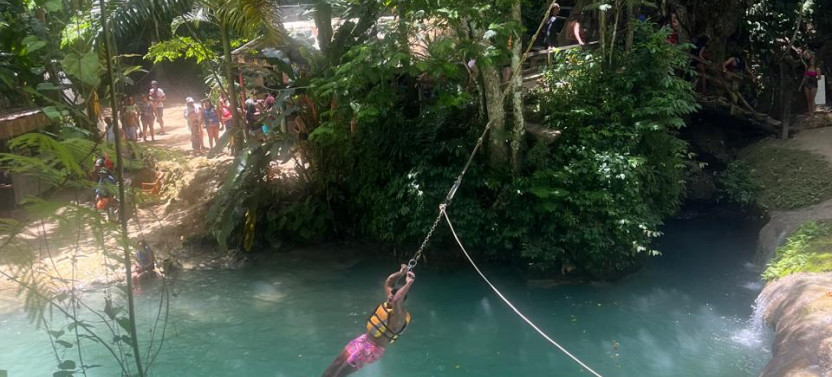 Blue Hole and Sightseeing Tour from Ocho Rios