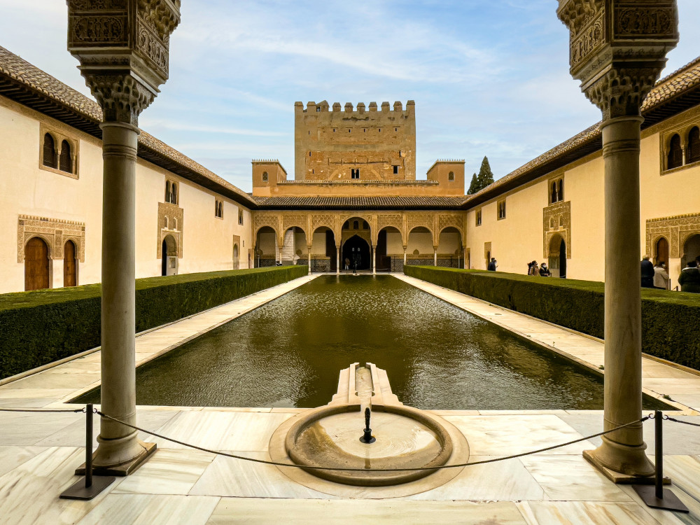 Alhambra Guided Tour with Transportation From Seville