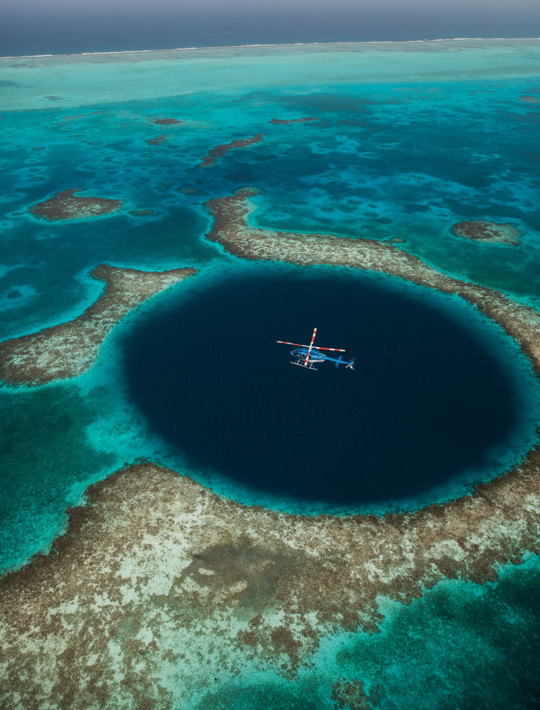 Blue Hole & Turneffe Islands: Helicopter Tour