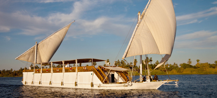Cairo Dinner Cruise and Oriental Show