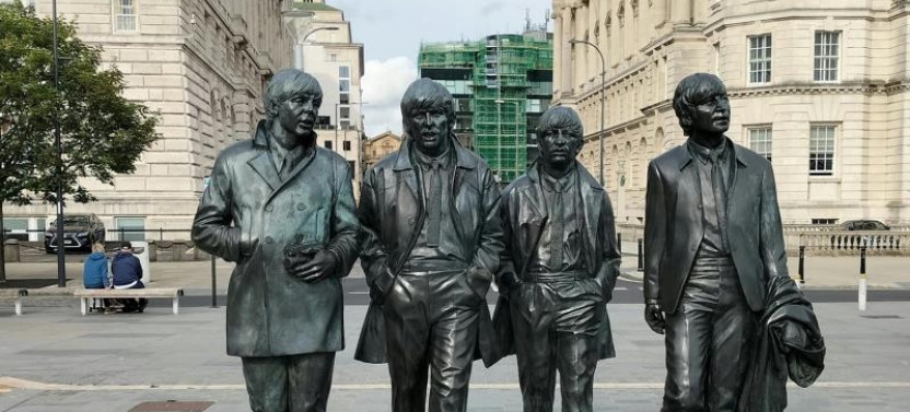 Liverpool: The Beatles and Waterfront Walking Tour