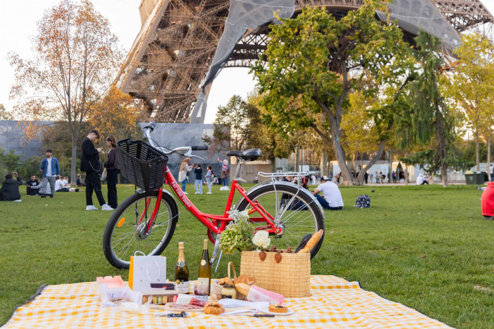 Picnic Like a Parisian Bike Tour