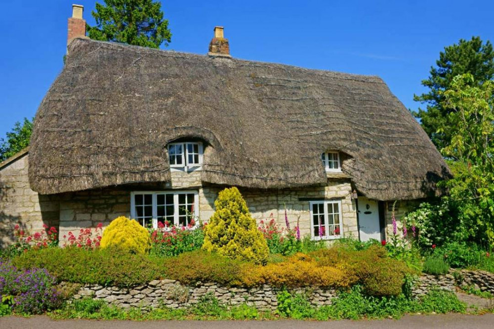 Day Trip to The Cotswolds w. Lunch From London