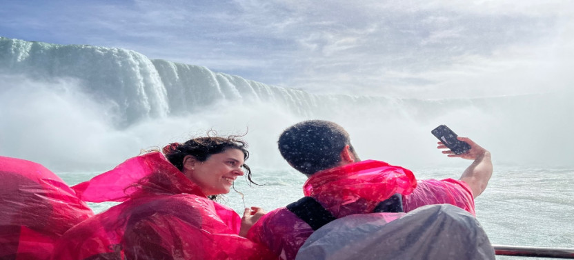 Walking Tour of Niagara Falls Canada