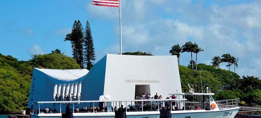 Pearl Harbor Arizona & Missouri Tour From HNL Airport