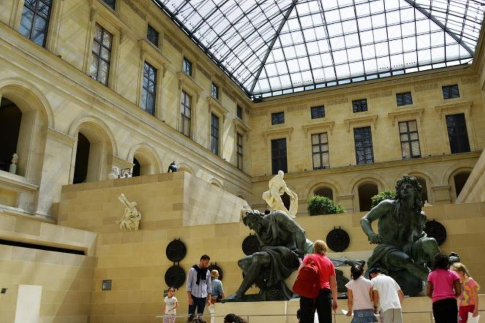 Private Guided Visit of the Louvre Museum