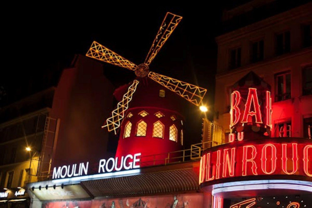2nd Floor of the Eiffel Tower, Illumination Tour & 2nd Show Moulin Rouge