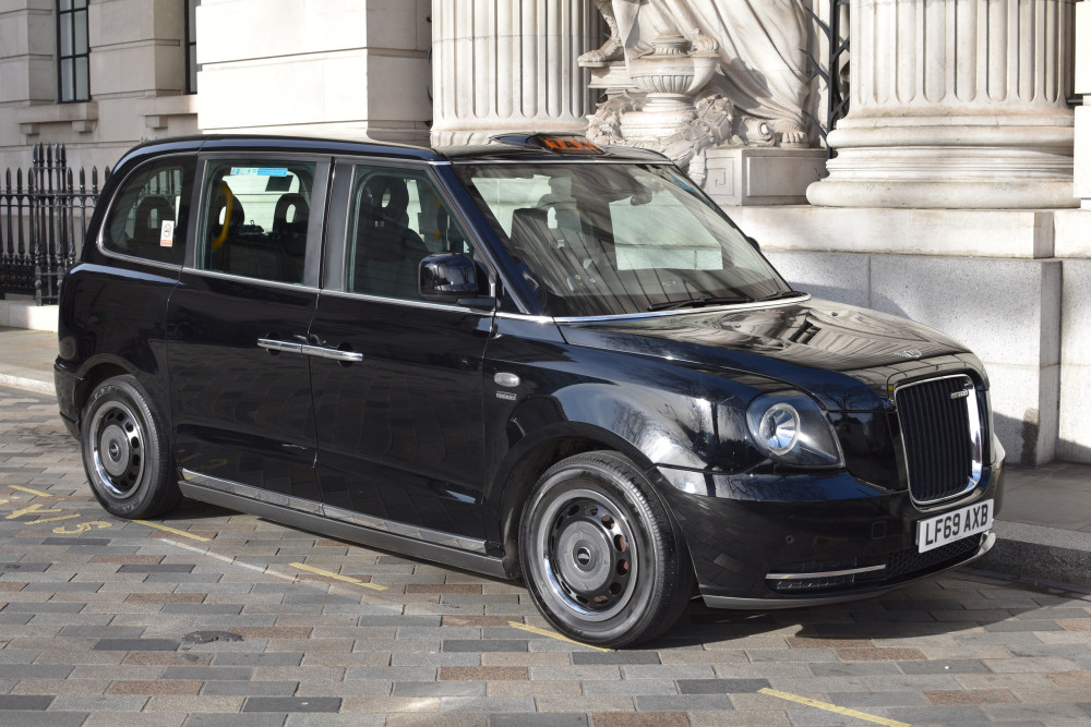 2.5-Hour Private Sightseeing Taxi Tour of London