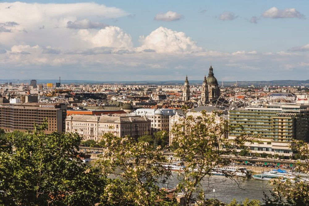 Private & Custom Budapest 4 Hour Tour With A Local
