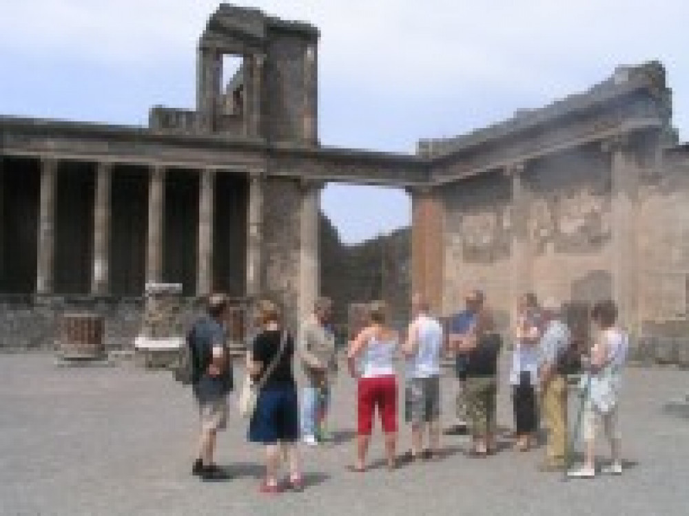 Pompeii and Sorrento from Naples - Group Tour