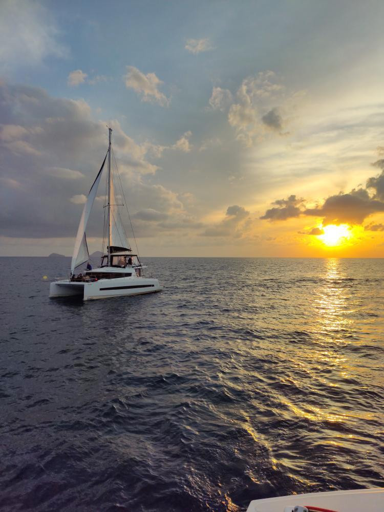 Santorini Caldera Blue: Day Cruise with Beaches, Hot Springs & Lunch