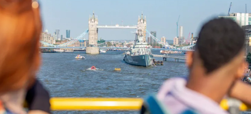 The Deluxe London Tour: 1, 2 or 3 Day Pass