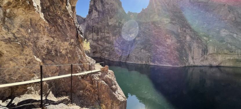 Hoover Dam Kayak Tour - Hot Springs Hike