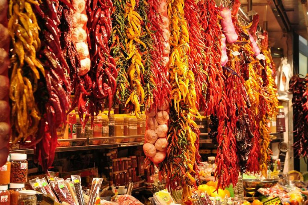 Christmas In Barcelona: Private Custom Tour With A Local Host