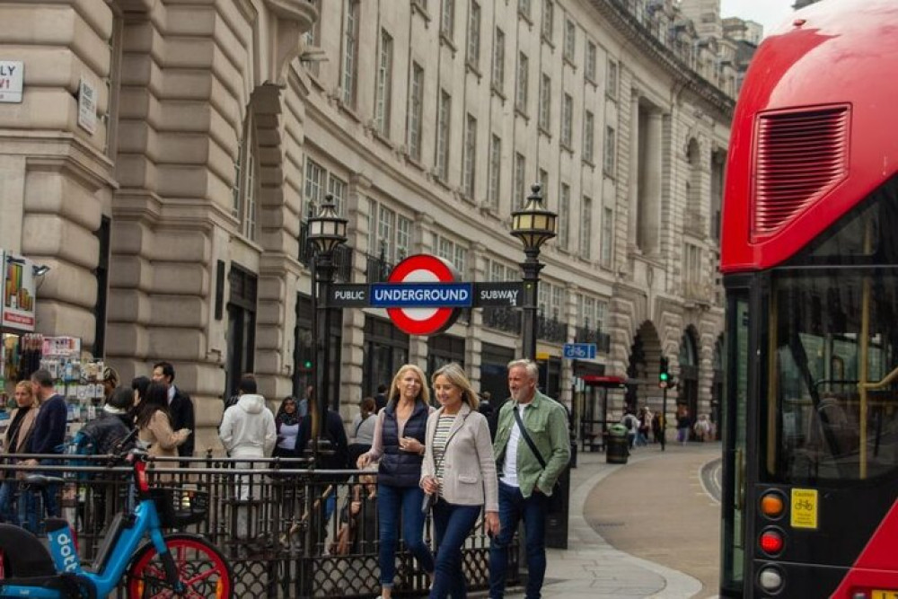 Customized London Private Tour With A Local Guide, Kickstart Your Trip