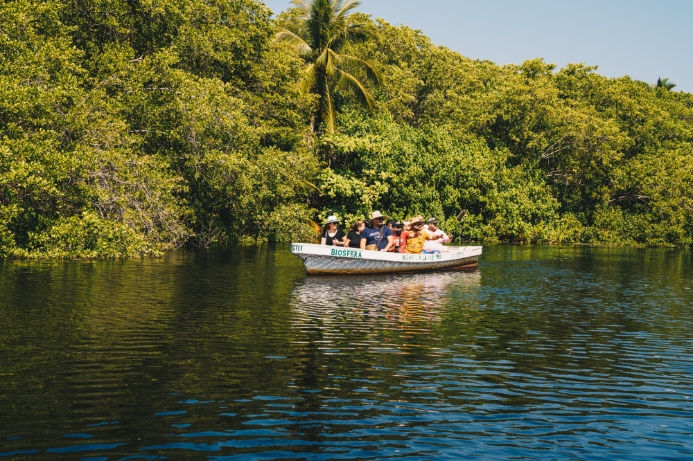 Puerto Escondido: Manialtepec Lagoon boat tour