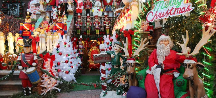 Private Tour: Explore The Christmas Festivities In Dyker Heights, Brooklyn