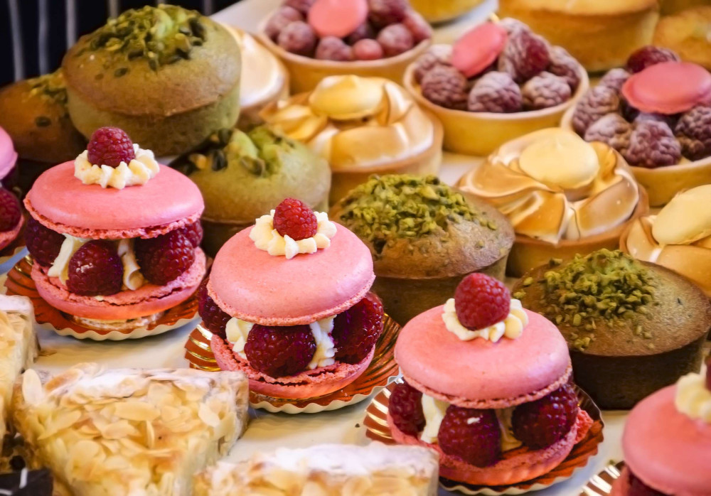 Small Group Expert-led Parisian Pastries and Chocolates Tour