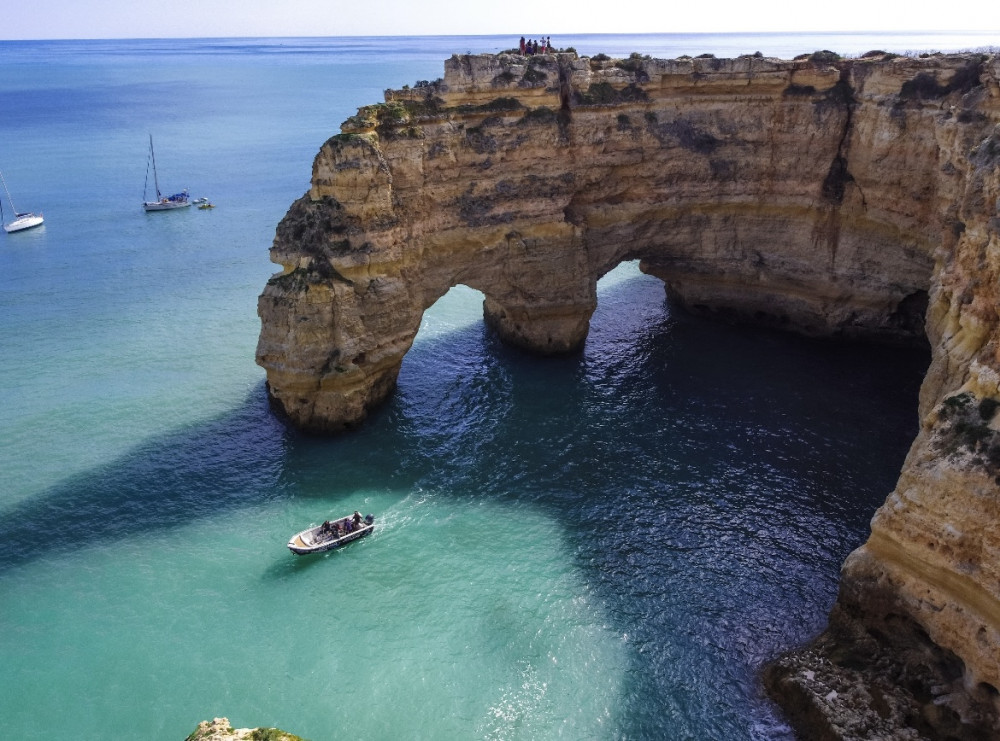 Sétima Onda Boat Trips